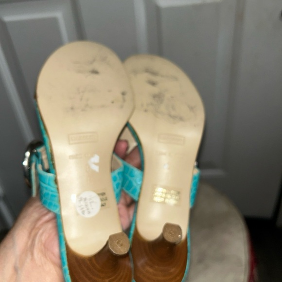 Harold's womens Turquoise 2" embossed print Sandals/Slides Sz 6B Made in italy - Picture 14 of 16